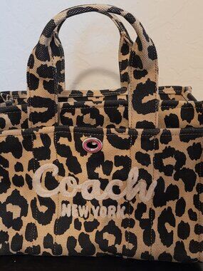 coach cargo leopard small (damaged)